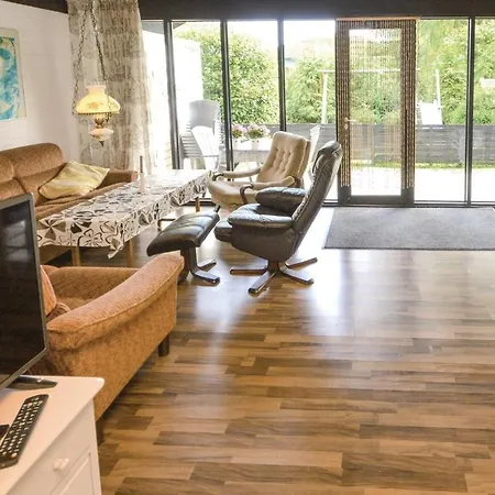 3 Bedroom Awesome In Aabenraa Loddenhoj